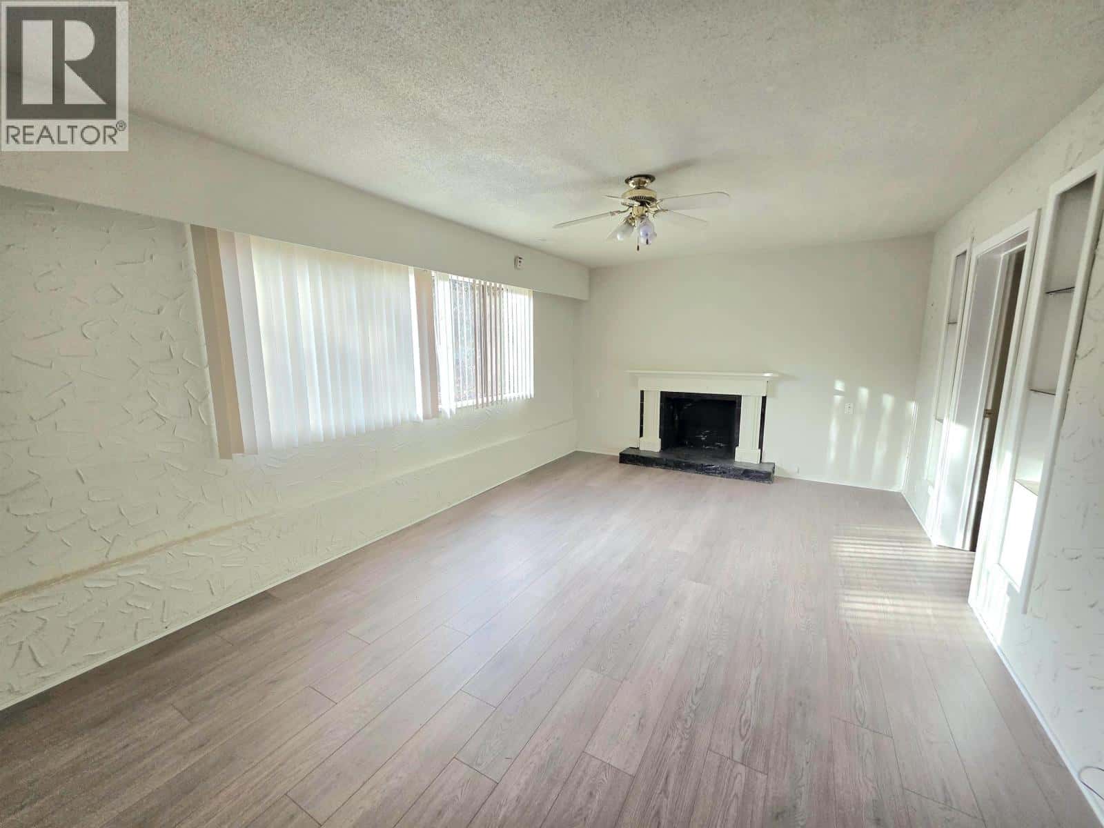 Pitt Meadows — Pitt Meadows - Photo 3 of 23