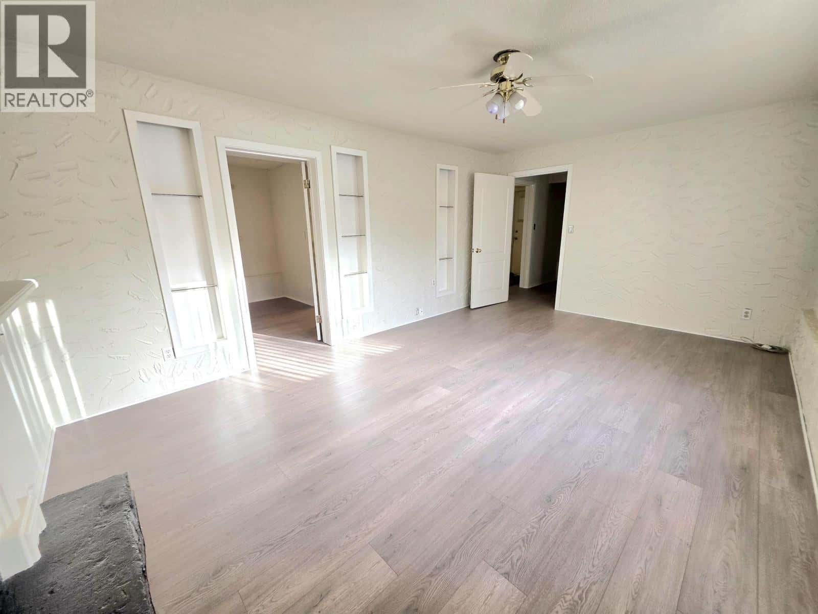 Pitt Meadows — Pitt Meadows - Photo 5 of 23