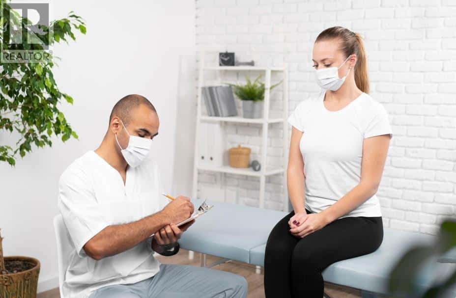 North Vancouver — North Vancouver - Photo 4 of 5