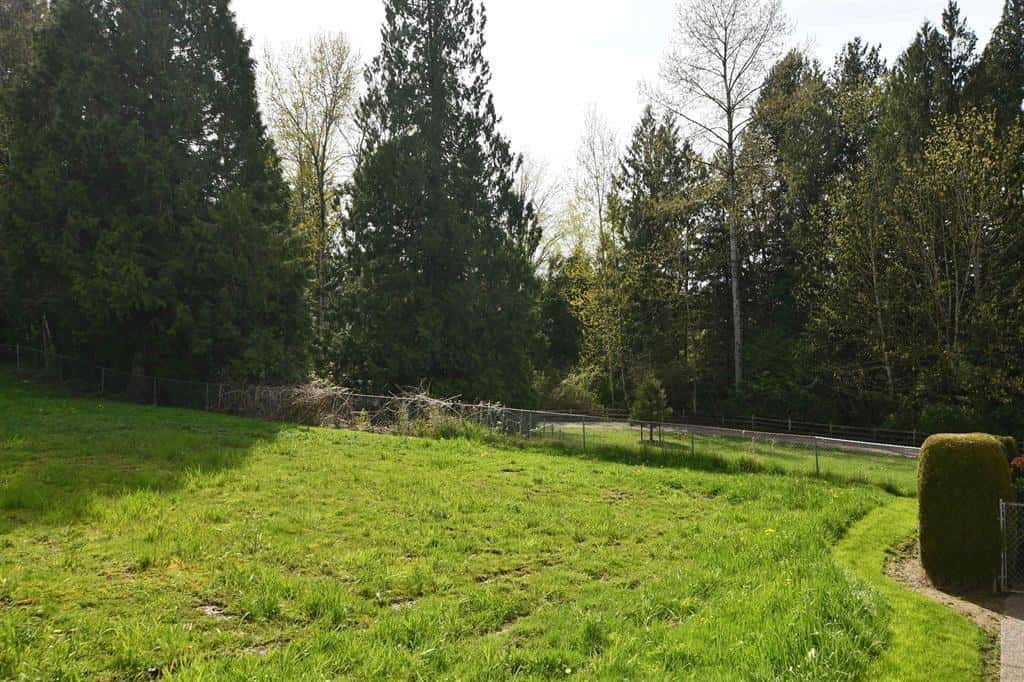 Abbotsford — Abbotsford - Photo 4 of 5