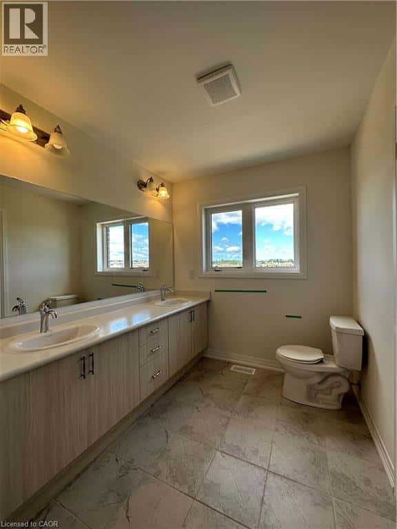 Cambridge — Cambridge - Photo 3 of 27