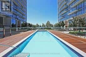 Toronto (Waterfront Communities) — Toronto (Waterfront Communities) - Photo 5 of 8