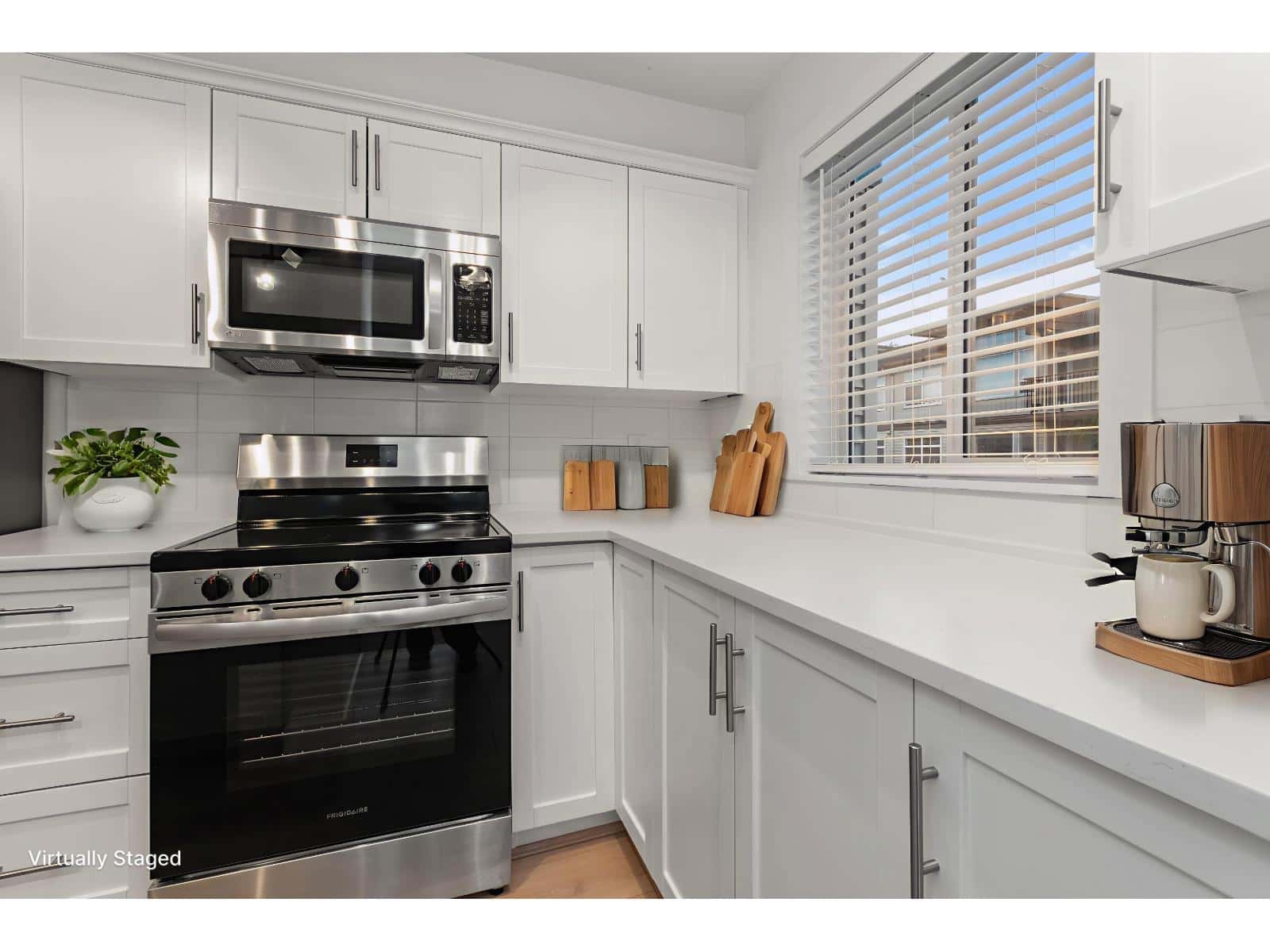 Chilliwack — Chilliwack - Photo 4 of 14