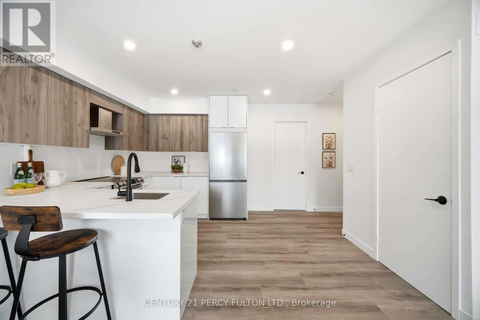 Toronto (West Hill) — Toronto (West Hill) - Photo 4 of 30