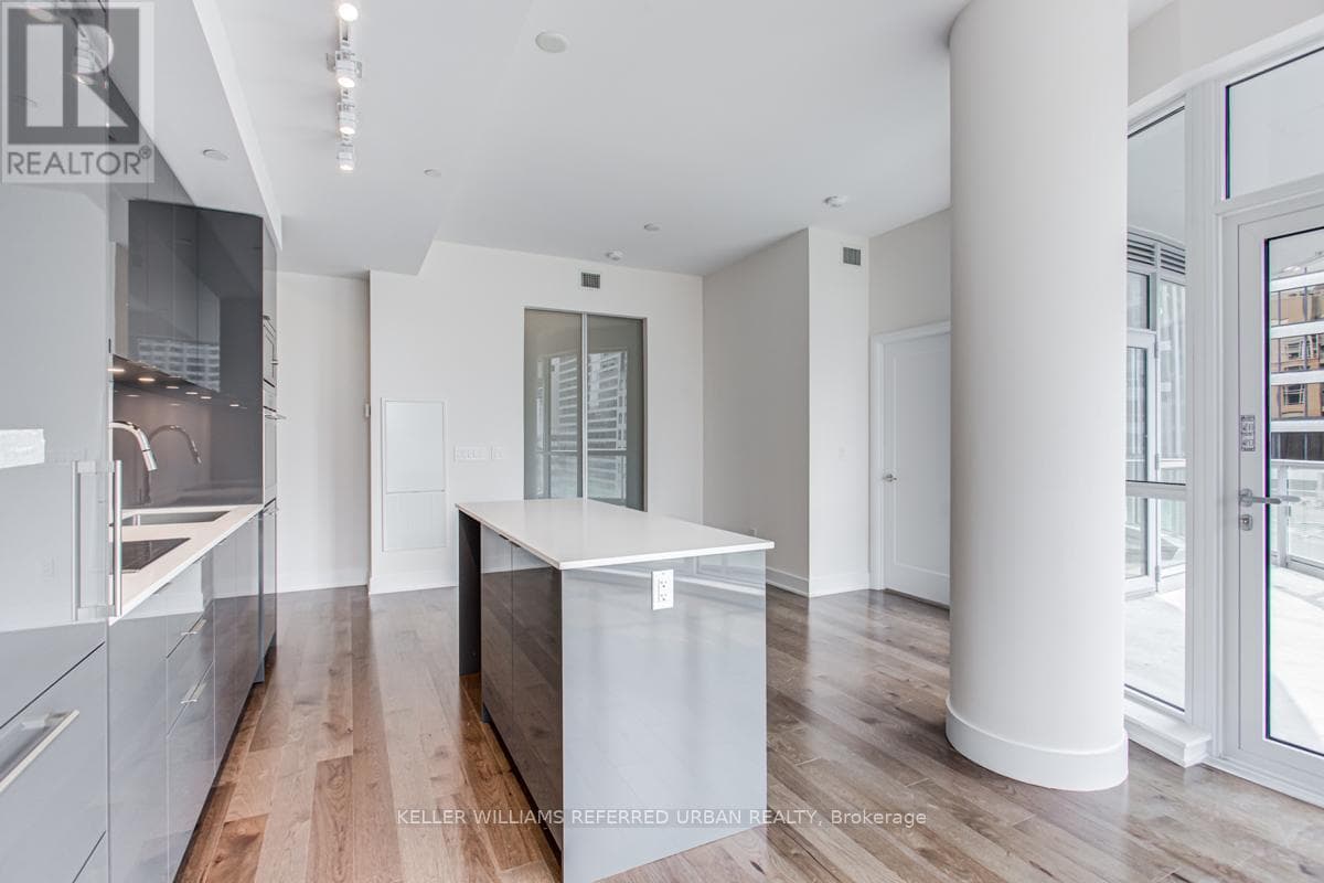 Toronto (Annex) — Toronto (Annex) - Main photo