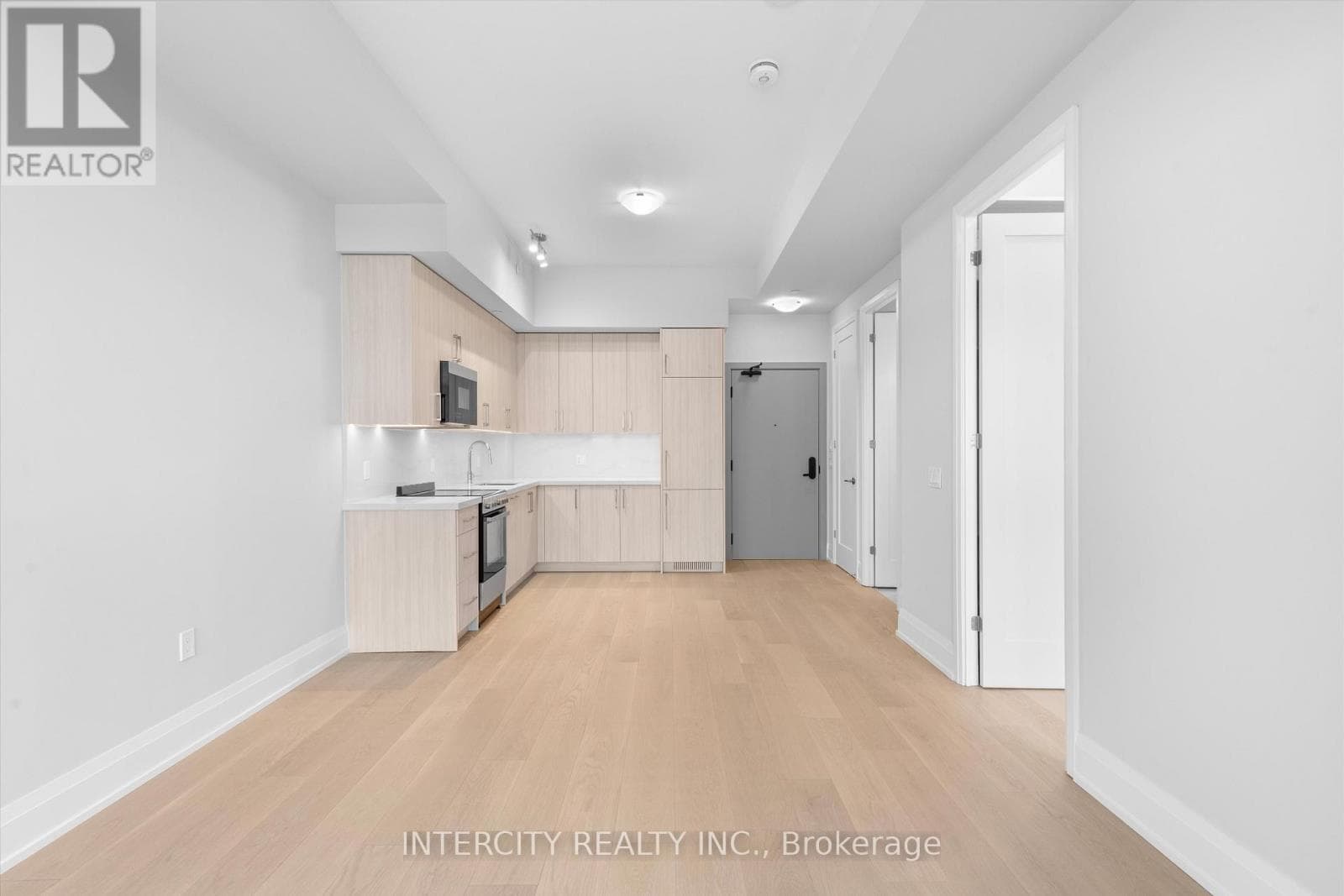 544 - 2075 KING ROAD — King (King City) - Main photo