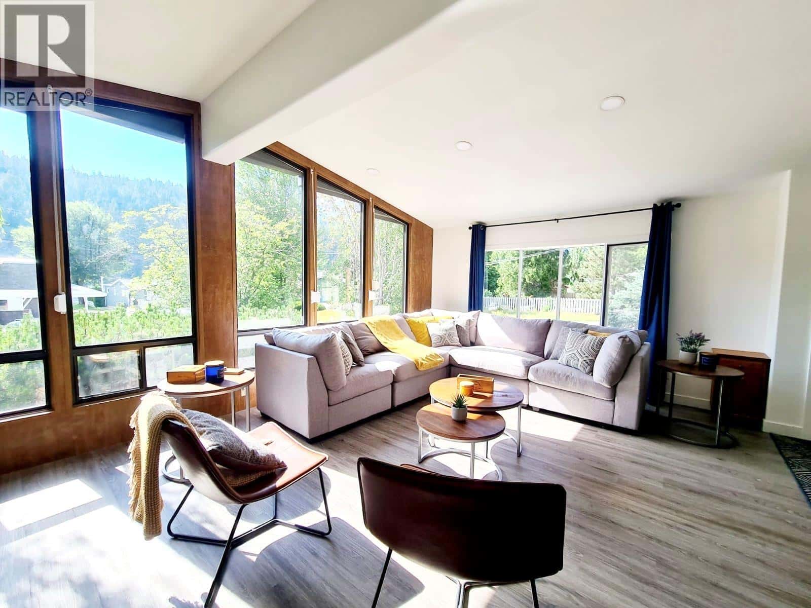 Swansea Point — Swansea Point - Photo 5 of 18