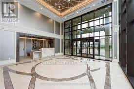 2010 - 9075 JANE STREET S — Vaughan (Concord) - Photo 3 of 6