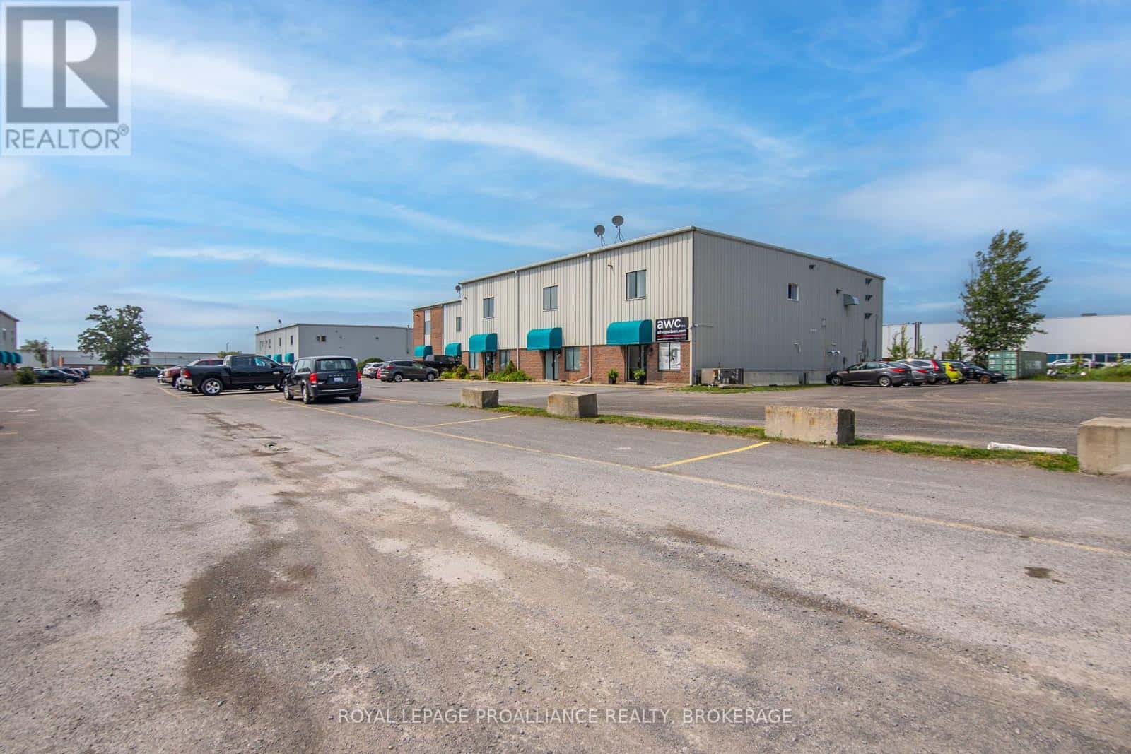 11 - 626 CATARAQUI WOODS DRIVE — Kingston (City Northwest) - Photo 4 of 10