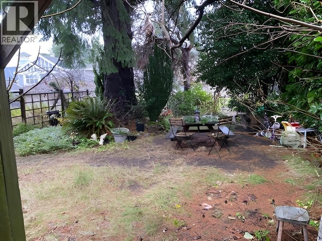 Vancouver — Vancouver - Main photo