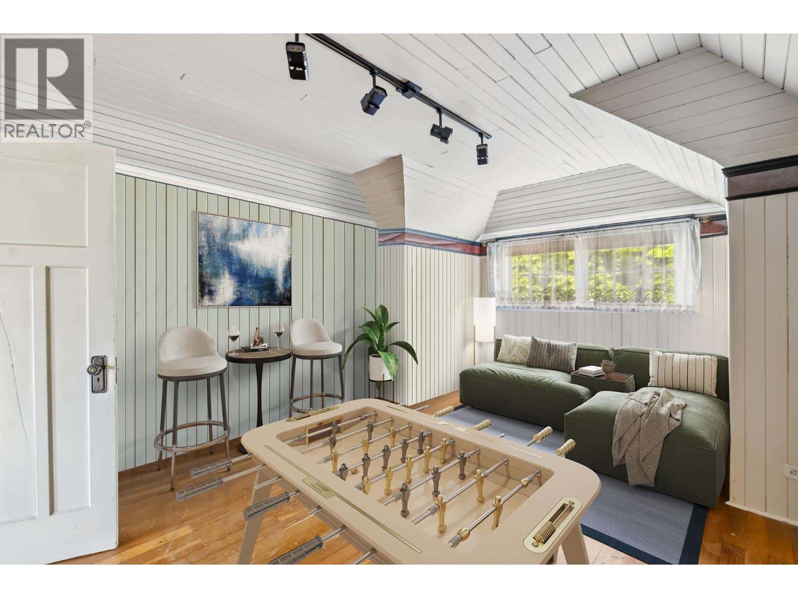 Vancouver — Vancouver - Photo 3 of 40