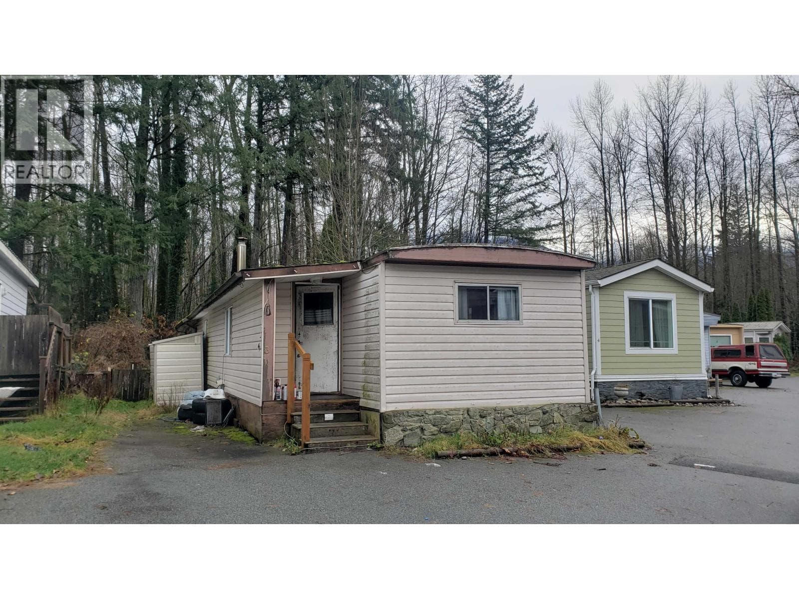 Squamish — Squamish - Main photo