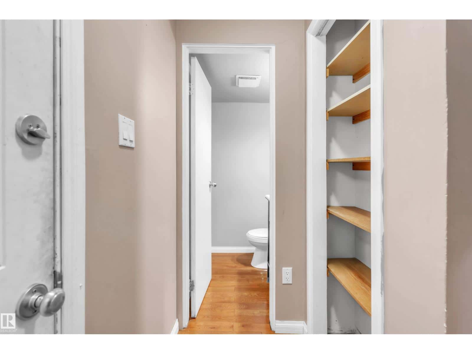 907/909 8 ST — Cold Lake - Photo 3 of 42