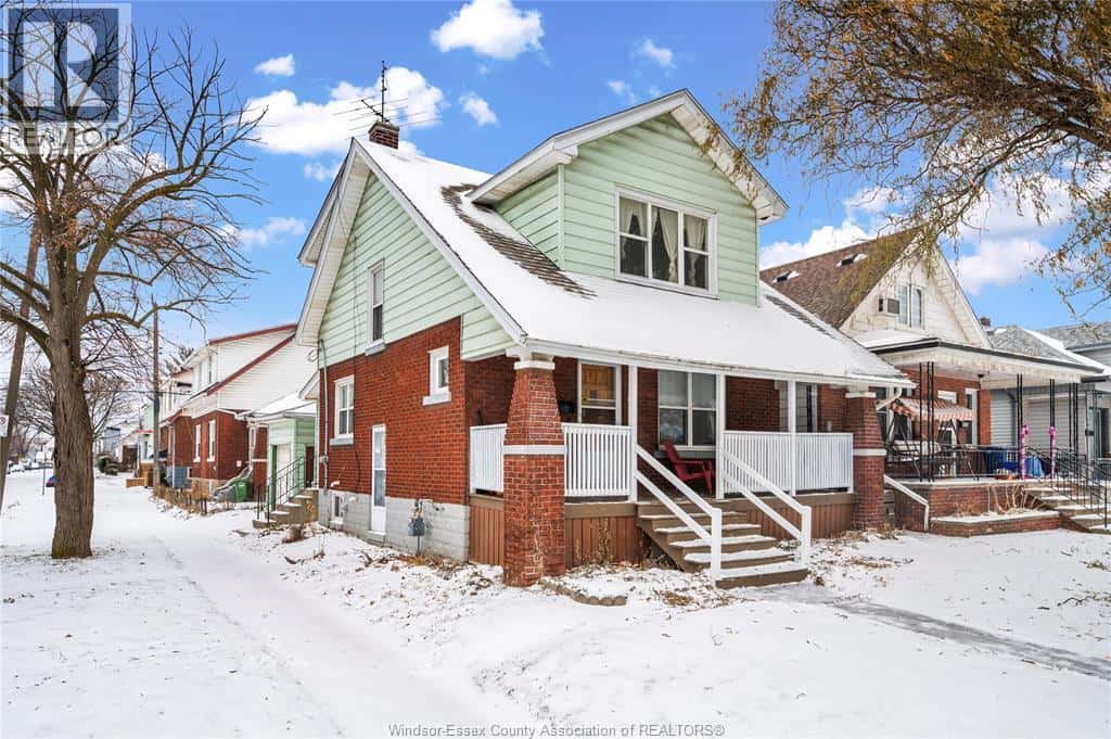 1097 Moy AVENUE — Windsor - Photo 3 of 37