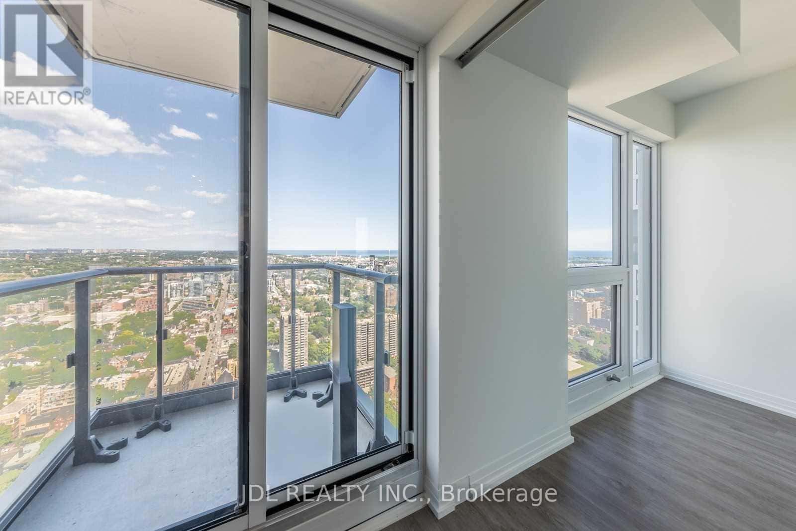 Toronto (Moss Park) — Toronto (Moss Park) - Photo 3 of 14