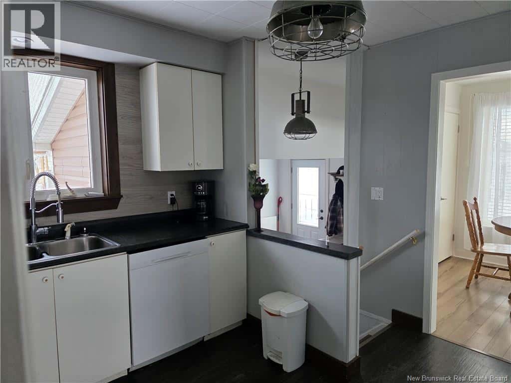 Petit-Rocher — Petit-Rocher - Photo 3 of 33