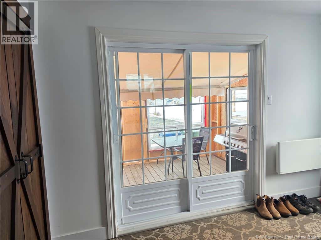 Petit-Rocher — Petit-Rocher - Photo 4 of 33