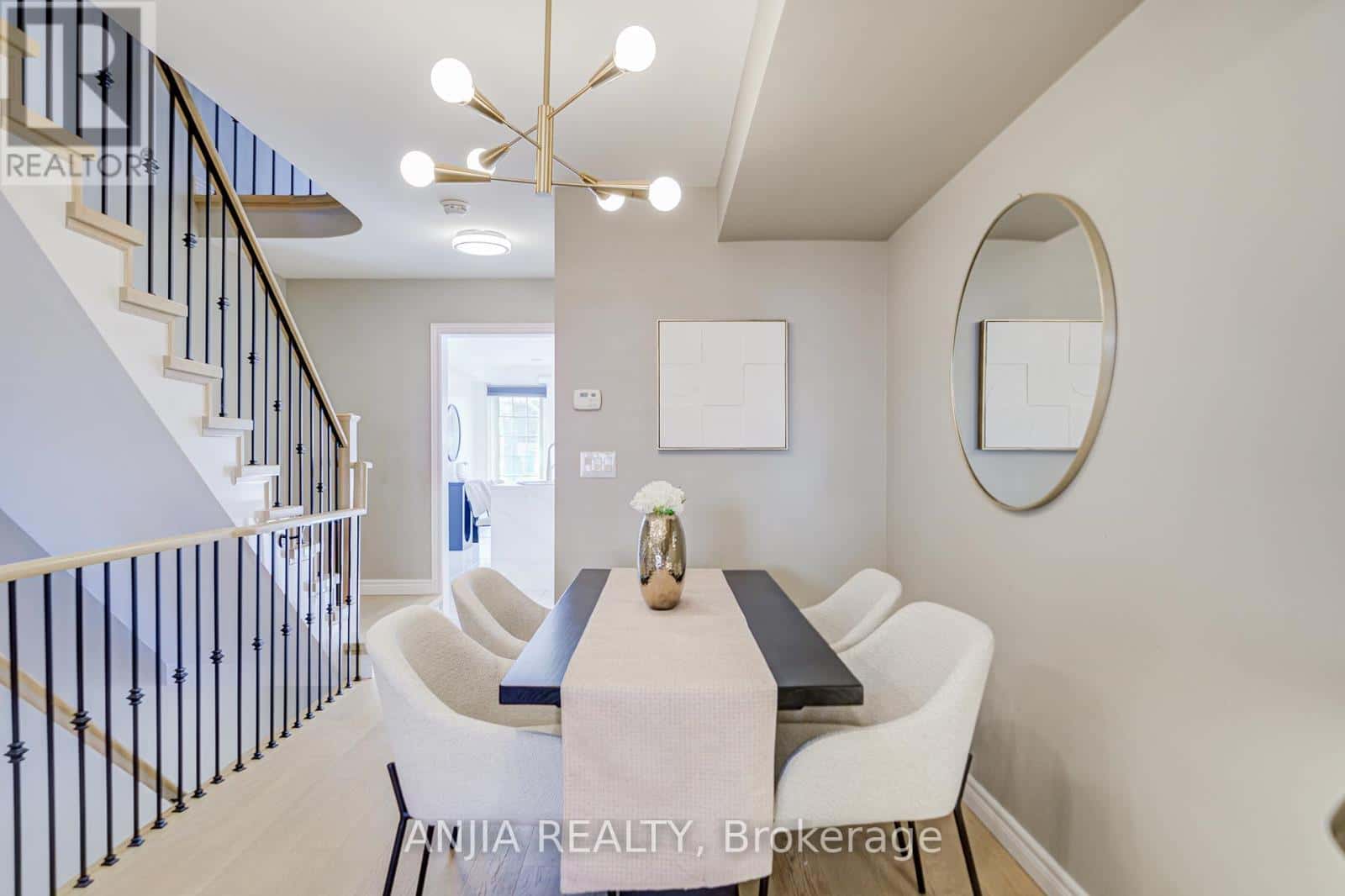 5 VALLIERE DRIVE — Markham (Berczy) - Photo 5 of 50