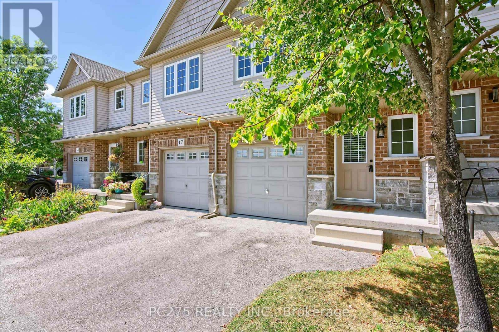 Cambridge — Cambridge - Photo 2 of 32