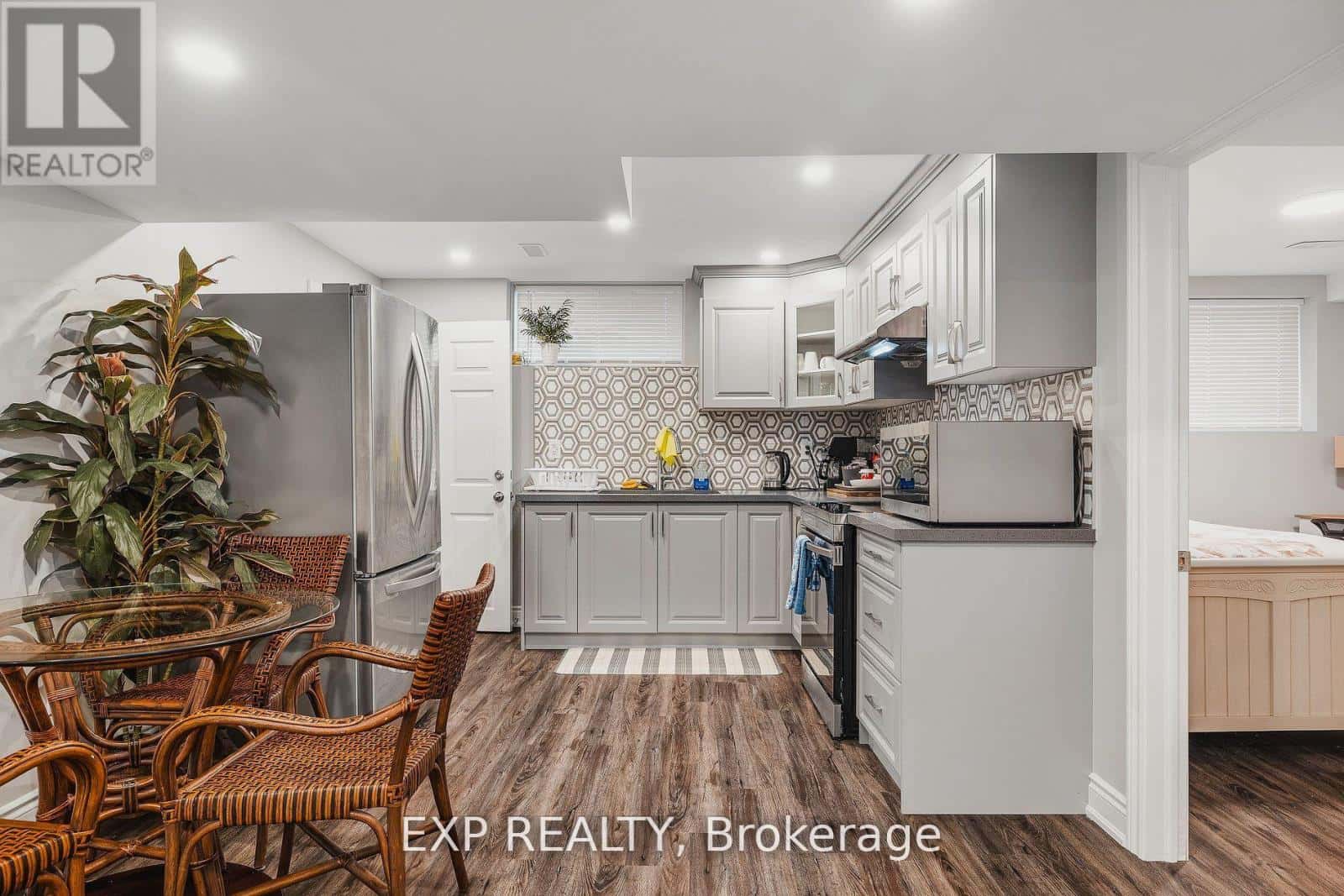 346 MOORLANDS CRESCENT — Kitchener - Photo 4 of 7