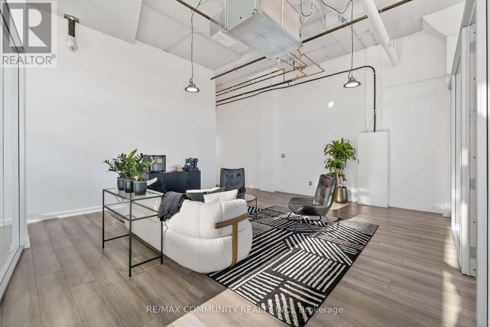 Toronto (Lansing-Westgate) — Toronto (Lansing-Westgate) - Photo 2 of 26