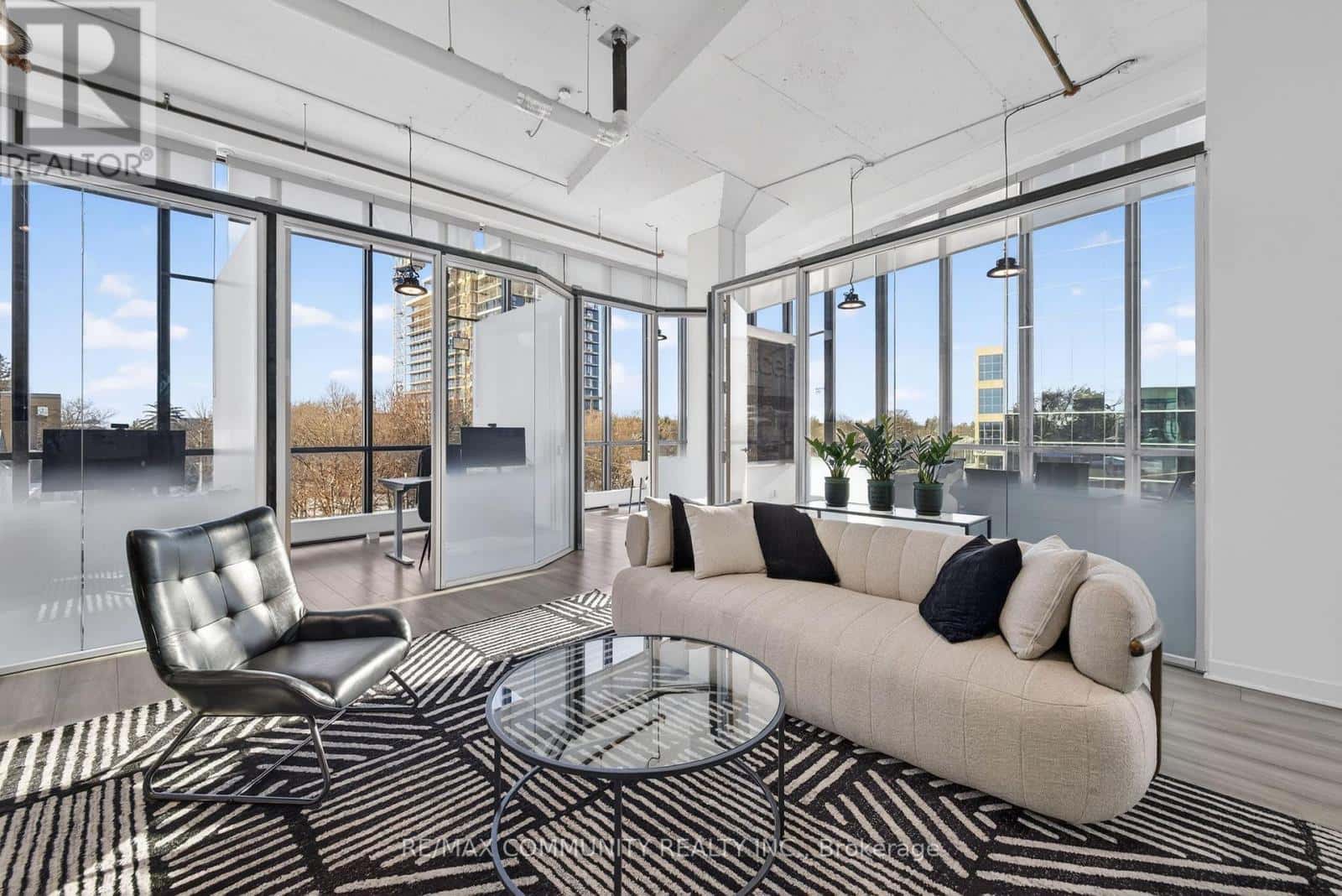 Toronto (Lansing-Westgate) — Toronto (Lansing-Westgate) - Photo 4 of 26