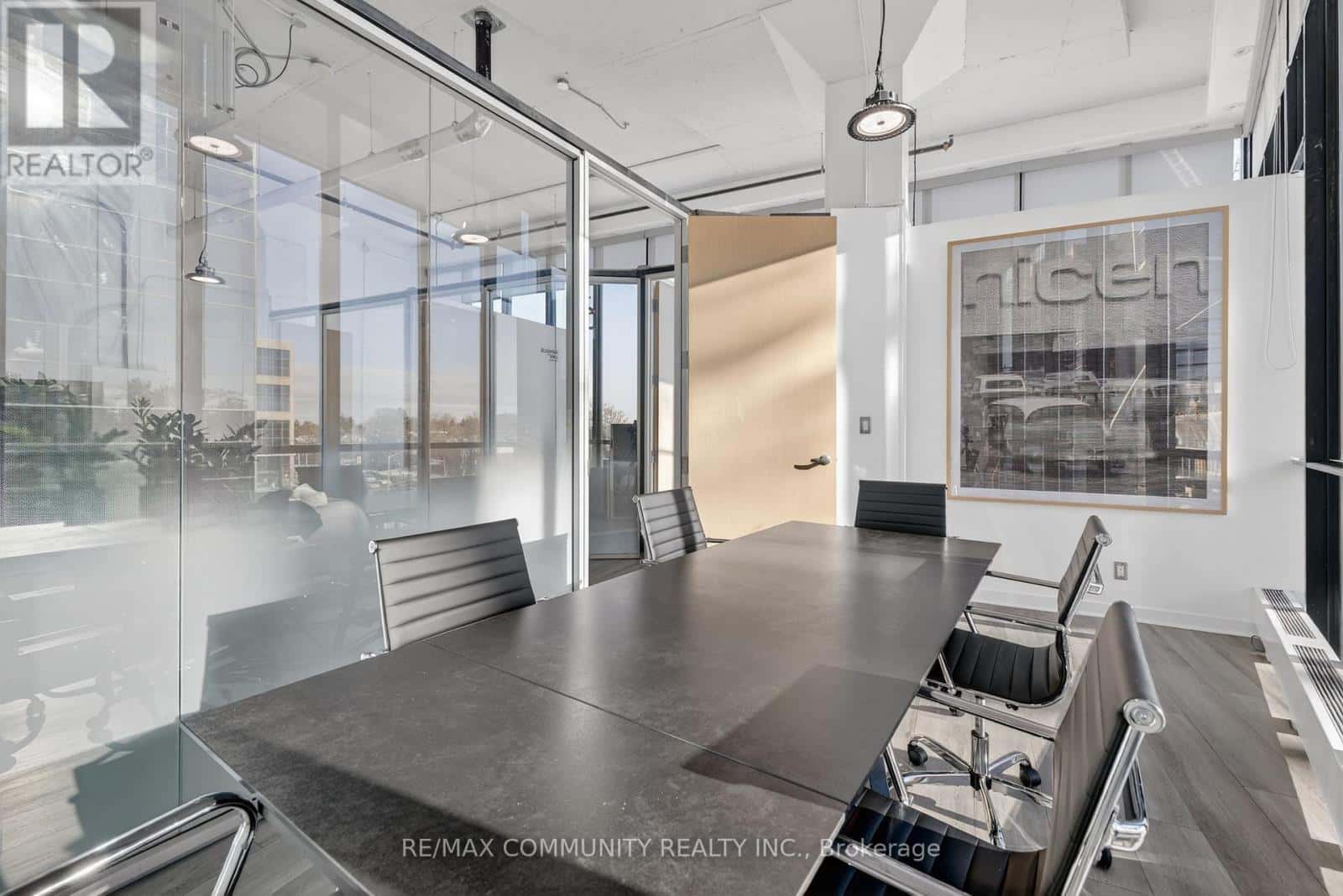 310 - 4750 YONGE STREET — Toronto (Lansing-Westgate) - Photo 2 of 26