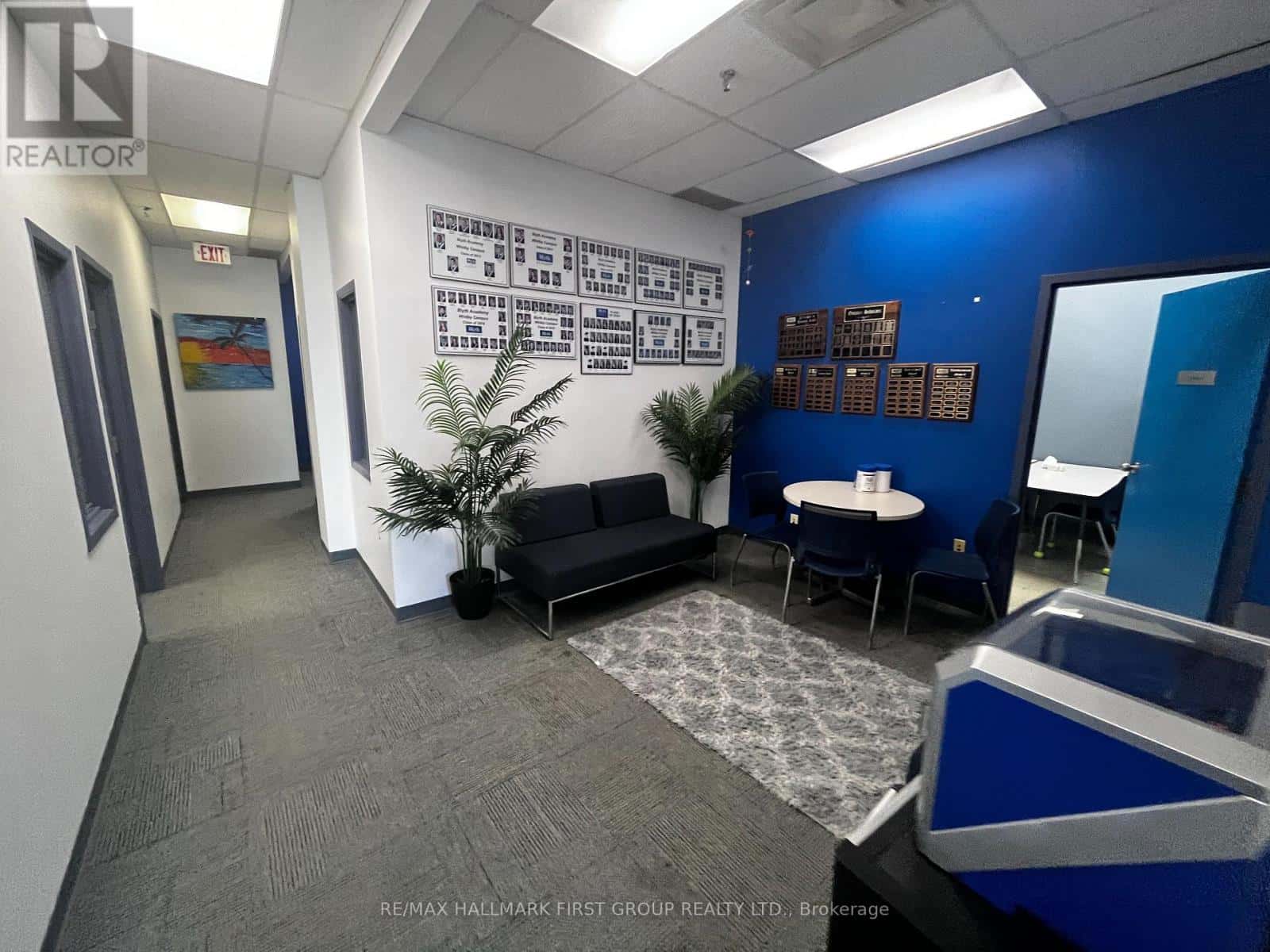 #1-4 - 209 DUNDAS STREET E — Whitby (Downtown Whitby) - Photo 3 of 22