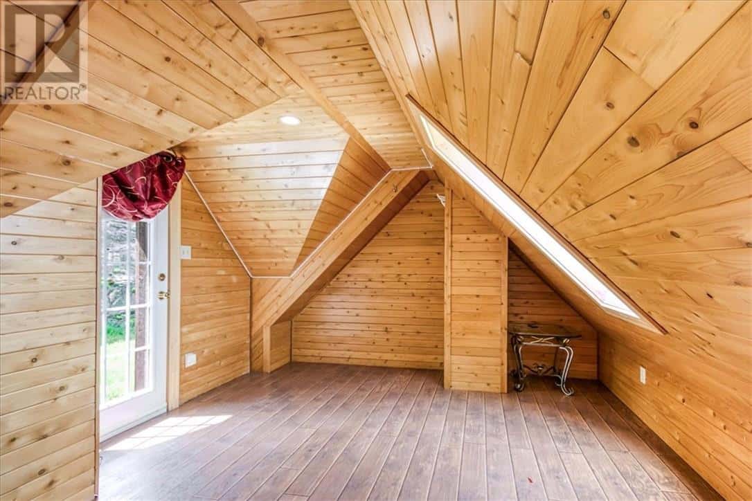 Sudbury — Sudbury - Photo 4 of 100