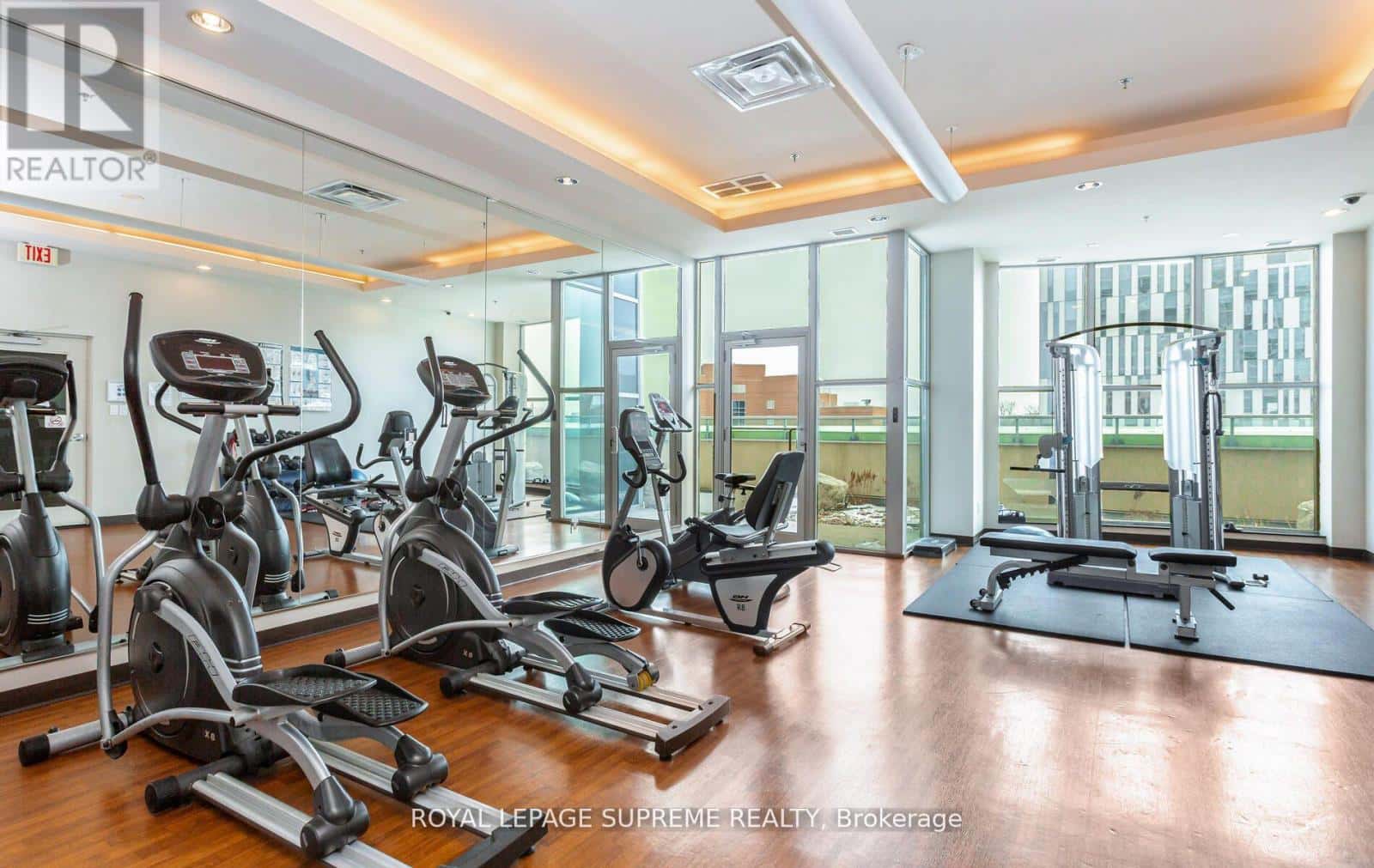 Brampton (Downtown Brampton) — Brampton (Downtown Brampton) - Photo 2 of 36