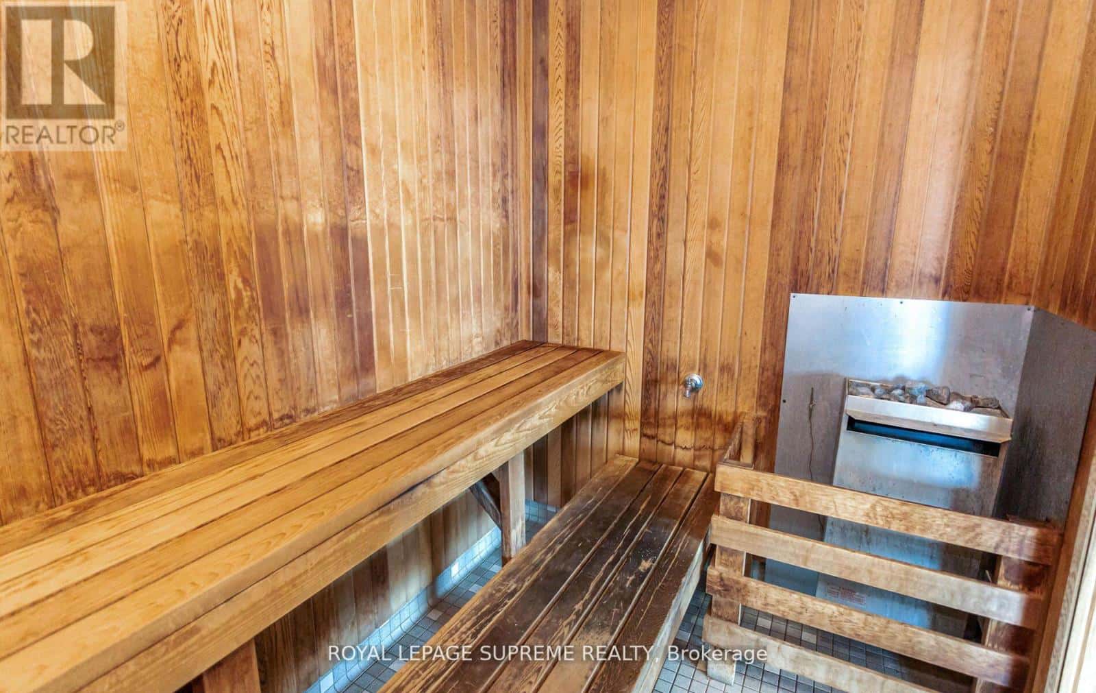 Brampton (Downtown Brampton) — Brampton (Downtown Brampton) - Photo 5 of 36