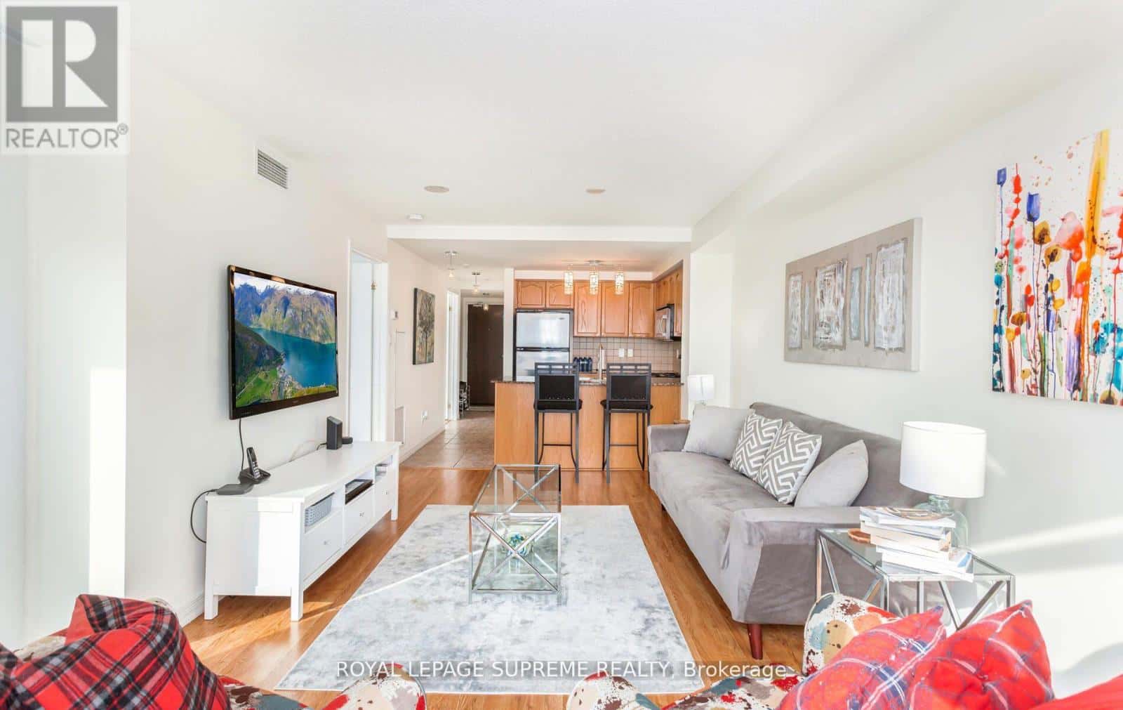 Brampton (Downtown Brampton) — Brampton (Downtown Brampton) - Photo 3 of 36