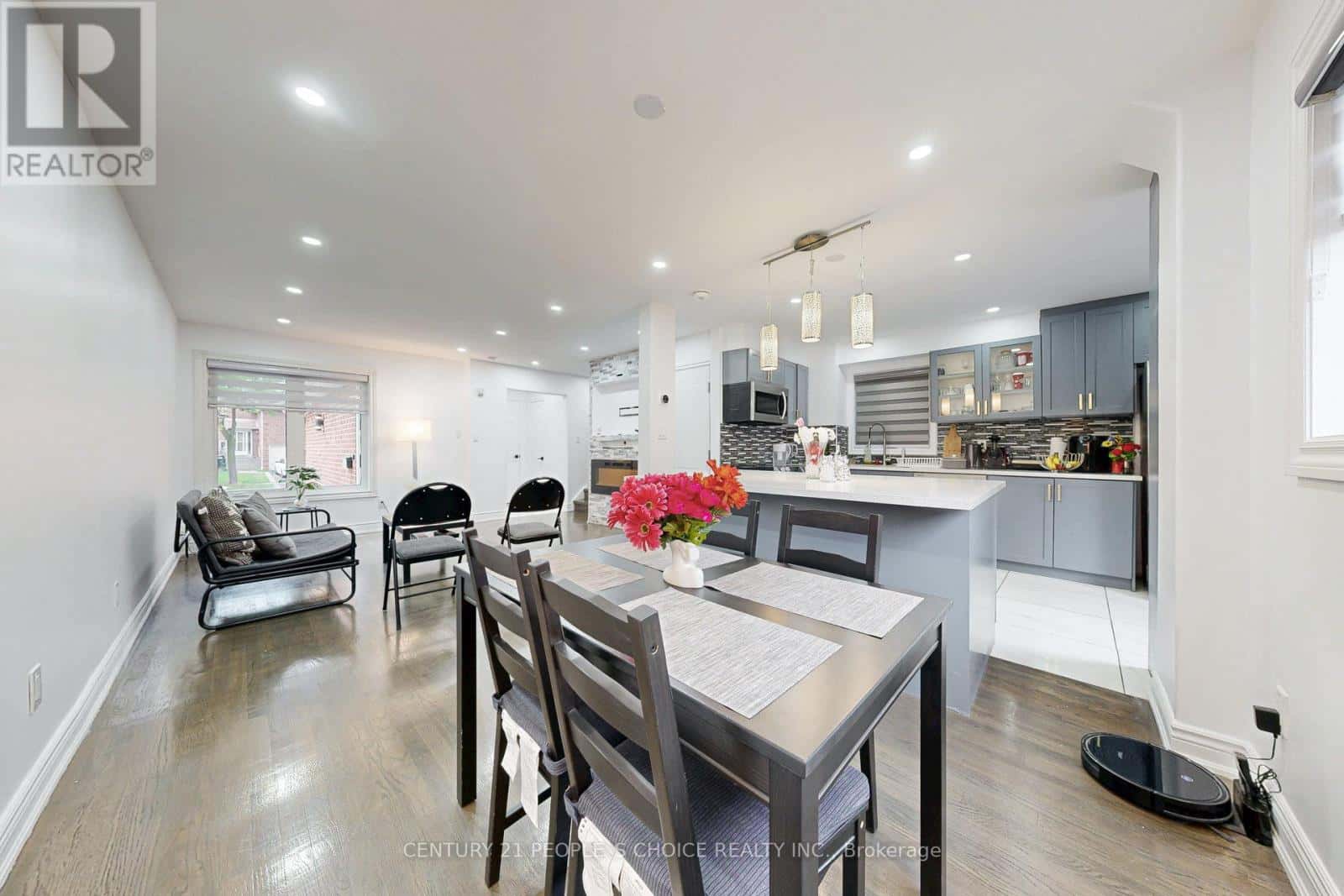 31 DORKING DRIVE — Brampton (Heart Lake West) - Photo 2 of 47