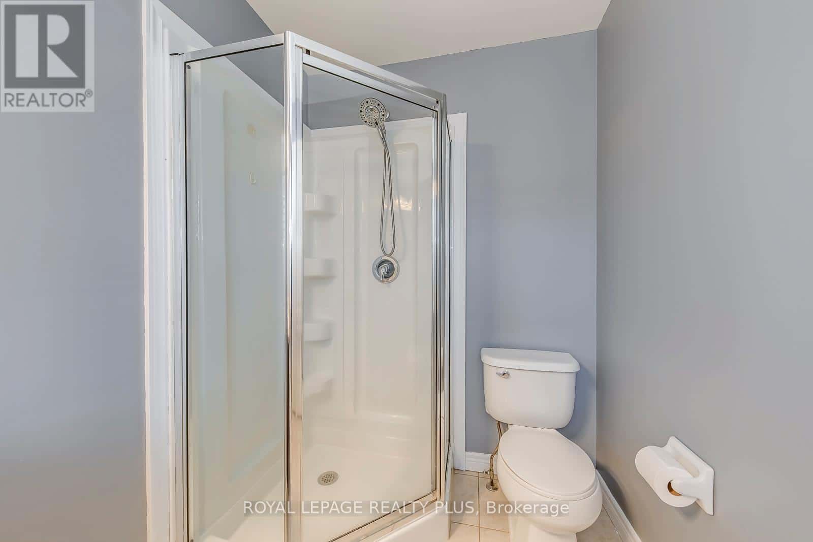 Hamilton (Winona Park) — Hamilton (Winona Park) - Photo 3 of 45