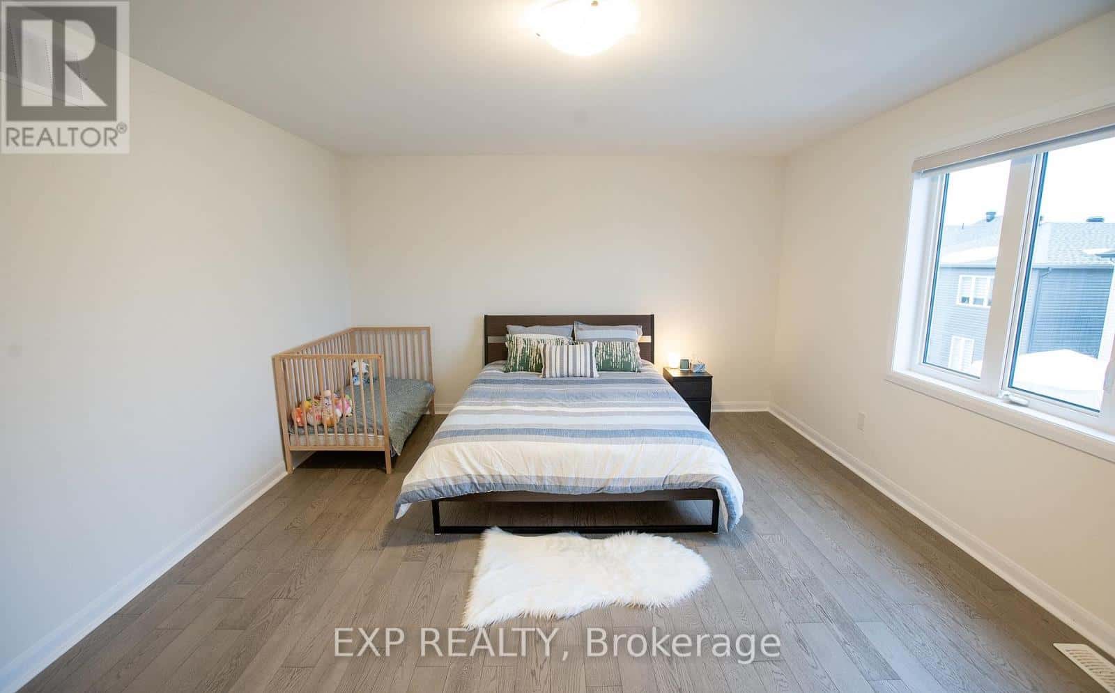 Ottawa — Ottawa - Photo 5 of 26