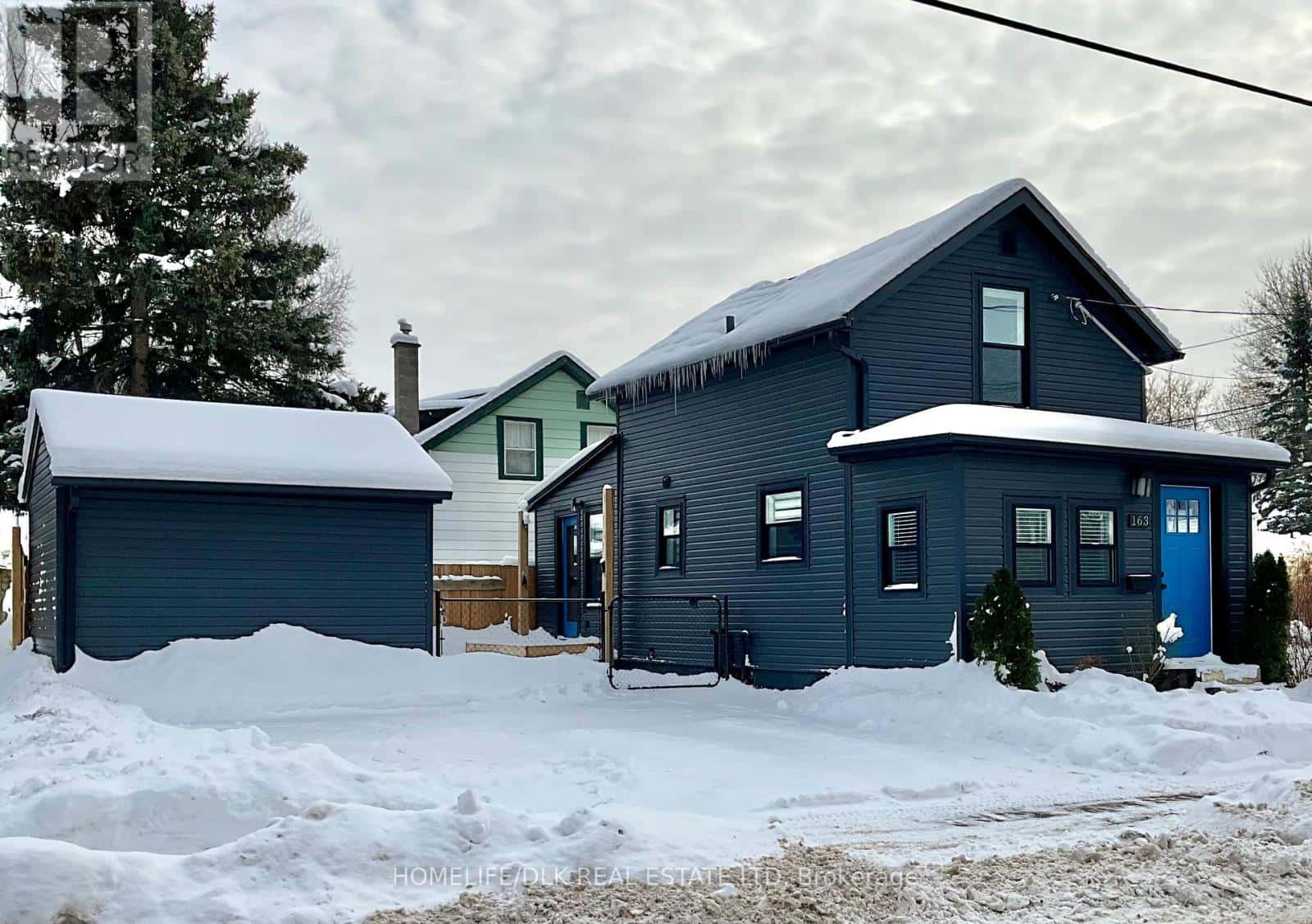 163 PEARL STREET W — Brockville, Ontario - Photo 3 of 31