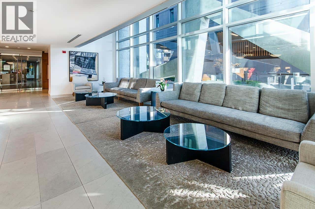 Vancouver — Vancouver - Photo 2 of 30