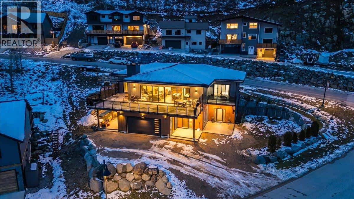 941 Redstone Drive — Rossland, British Columbia - Photo 2 of 78