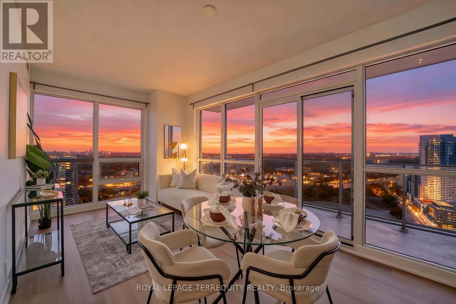 4007 - 2200 LAKESHORE BOULEVARD W — Toronto (Mimico) - Photo 3 of 50