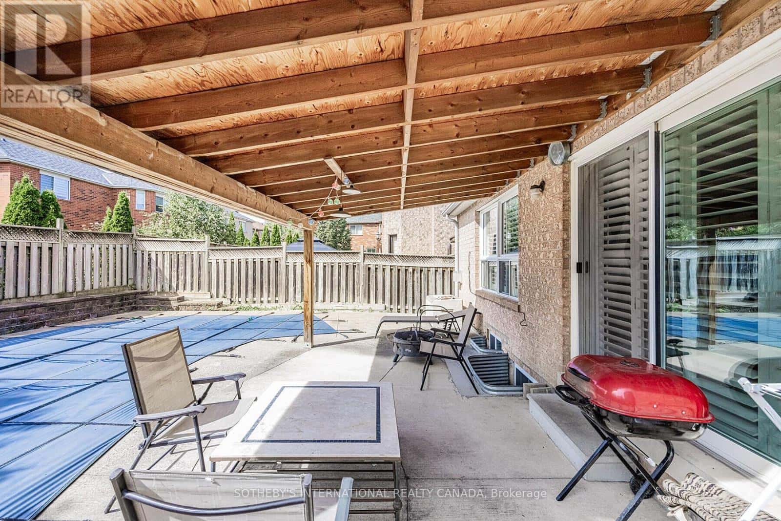 Mississauga (Churchill Meadows) — Mississauga (Churchill Meadows) - Photo 4 of 29