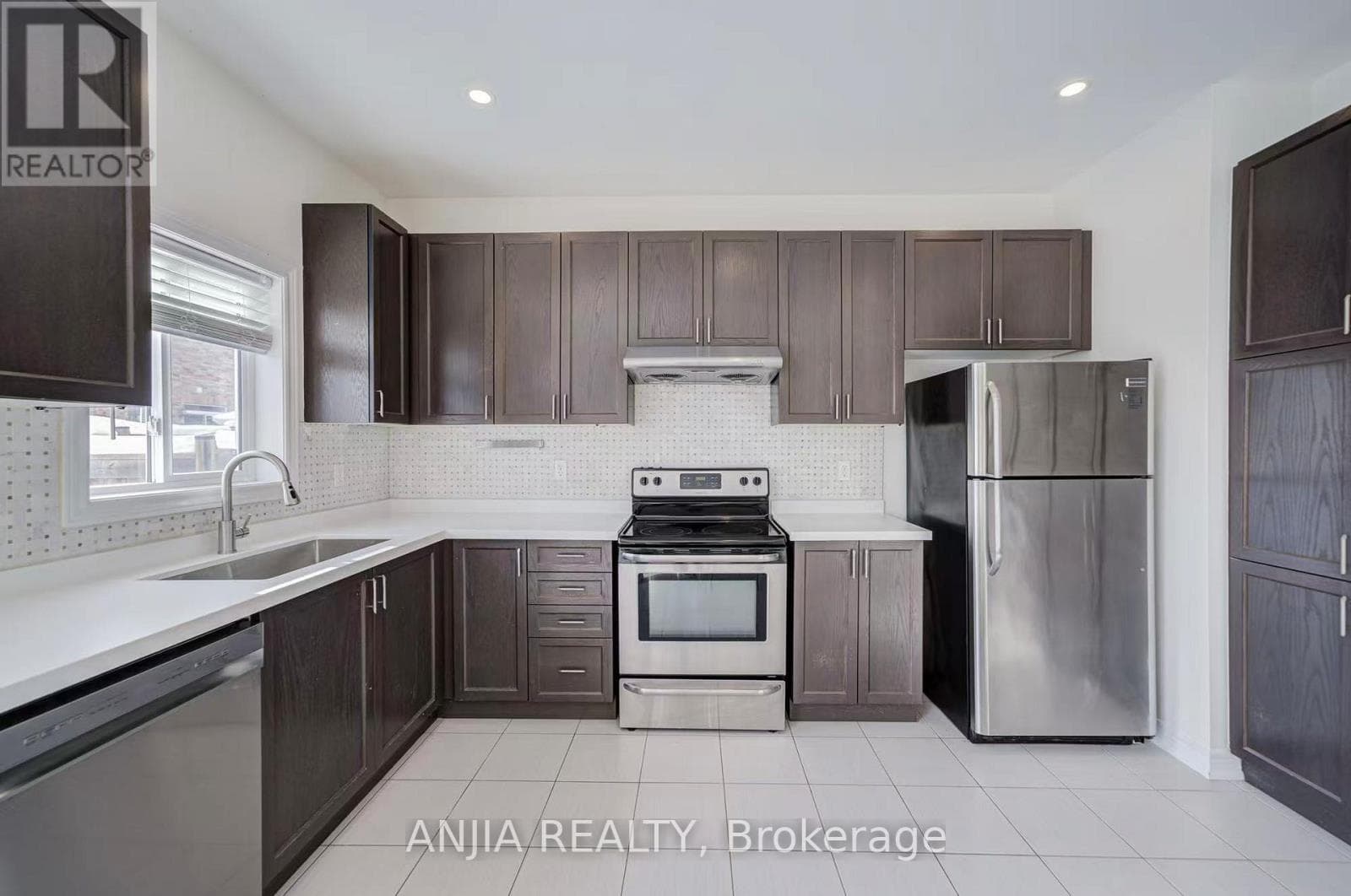 Georgina (Keswick South) — Georgina (Keswick South) - Main photo