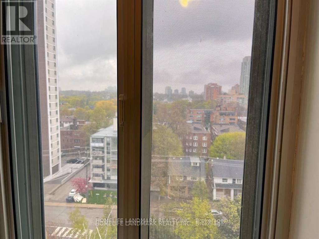 Toronto (Humewood-Cedarvale) — Toronto (Humewood-Cedarvale) - Main photo