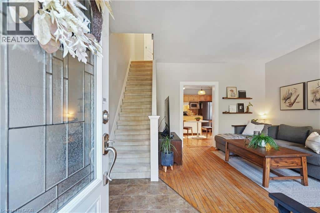 2055 EMBLETON Road — Brampton, Ontario - Photo 4 of 43