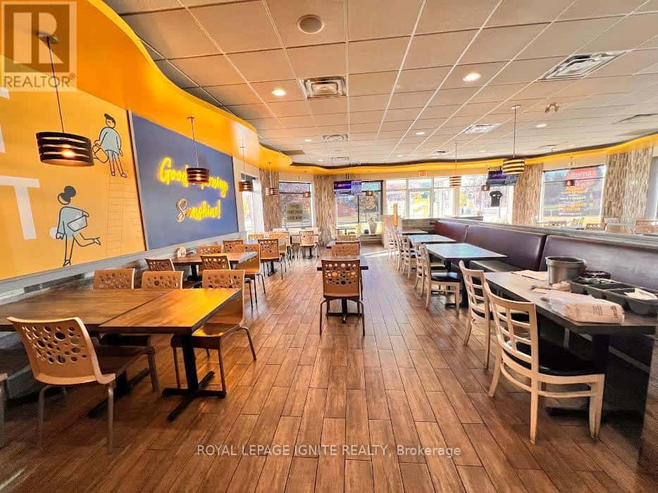 Innisfil (Alcona) — Innisfil (Alcona) - Photo 2 of 10