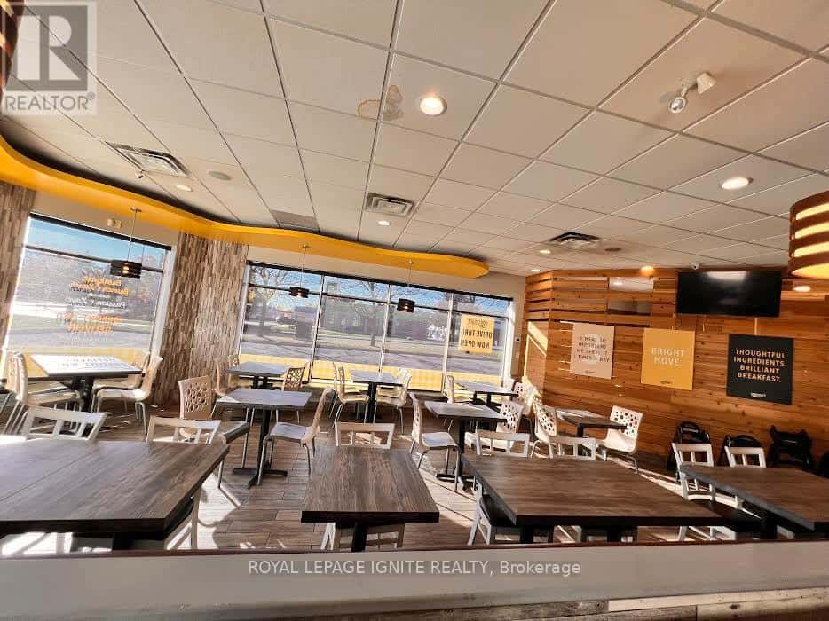 Innisfil (Alcona) — Innisfil (Alcona) - Photo 4 of 10