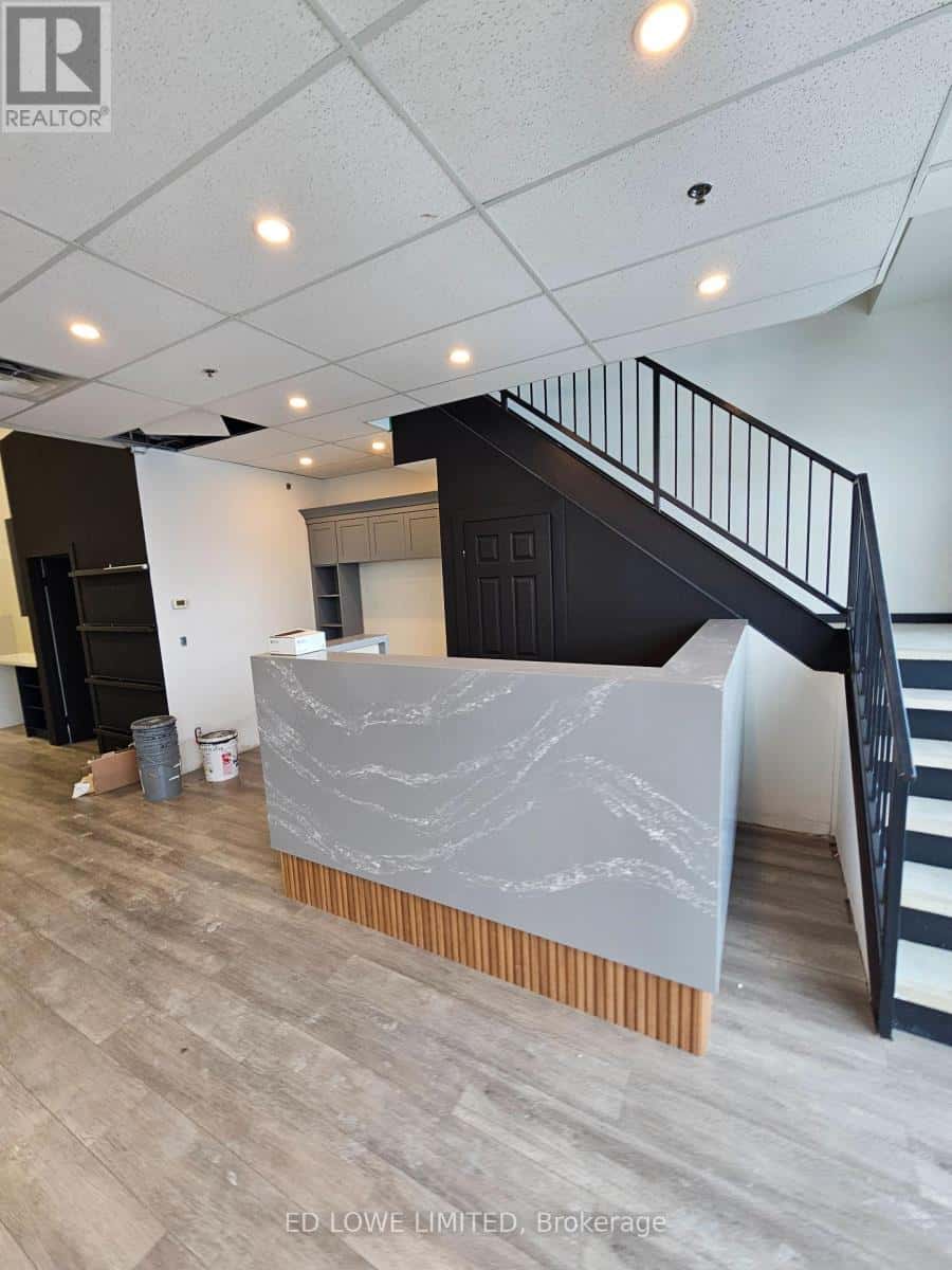 M - 570 BRYNE DRIVE — Barrie (0 West) - Photo 3 of 5