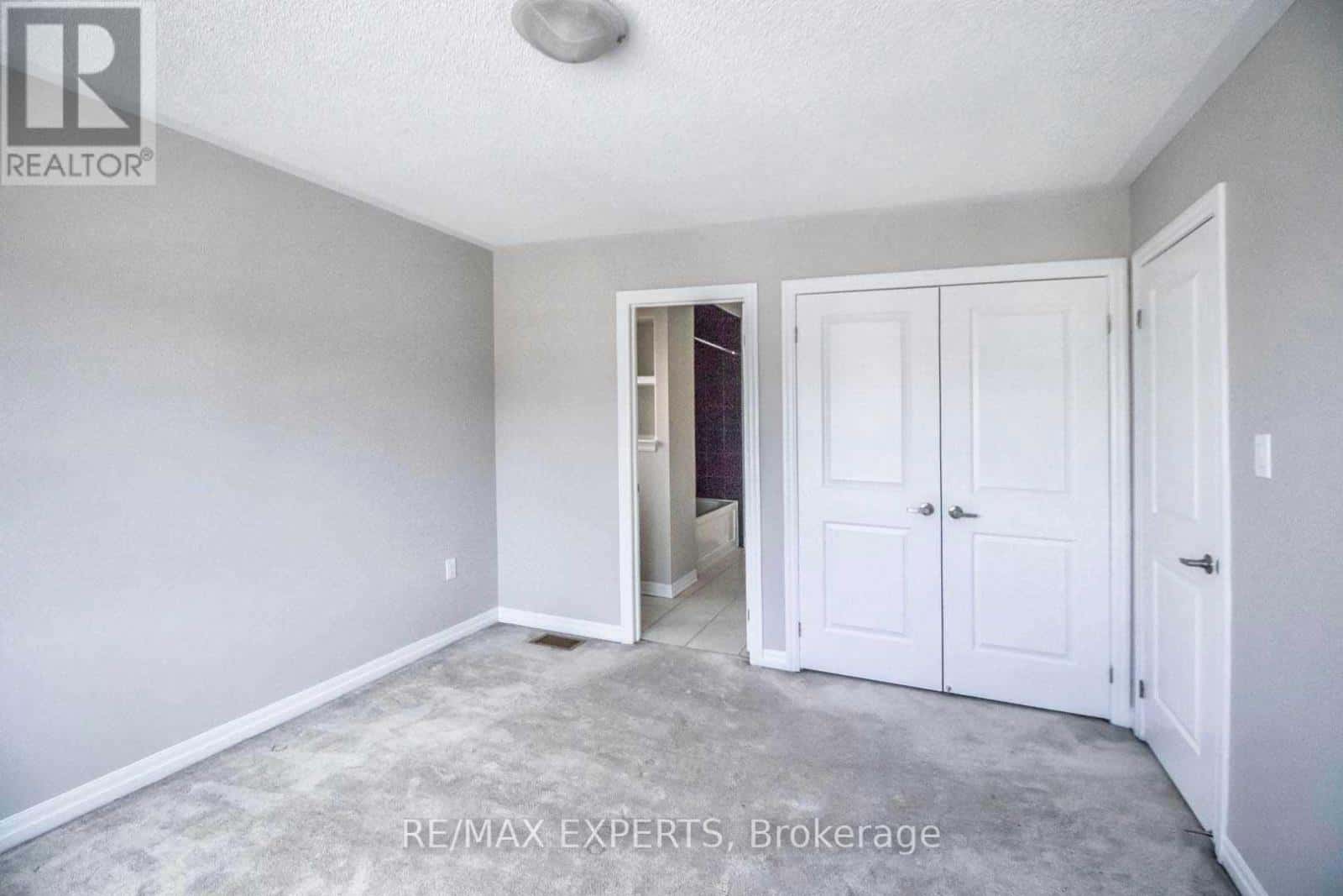 Brampton (Northwest Brampton) — Brampton (Northwest Brampton) - Photo 3 of 20