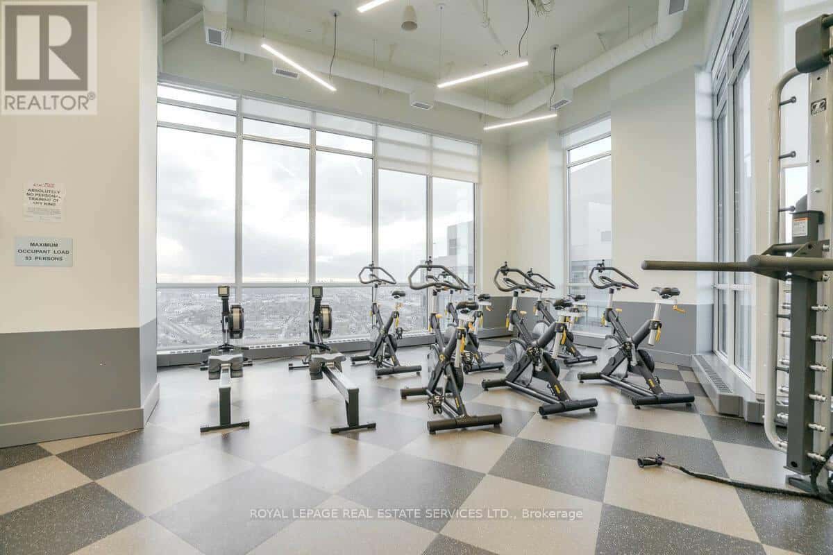 Toronto (Mimico) — Toronto (Mimico) - Photo 3 of 10