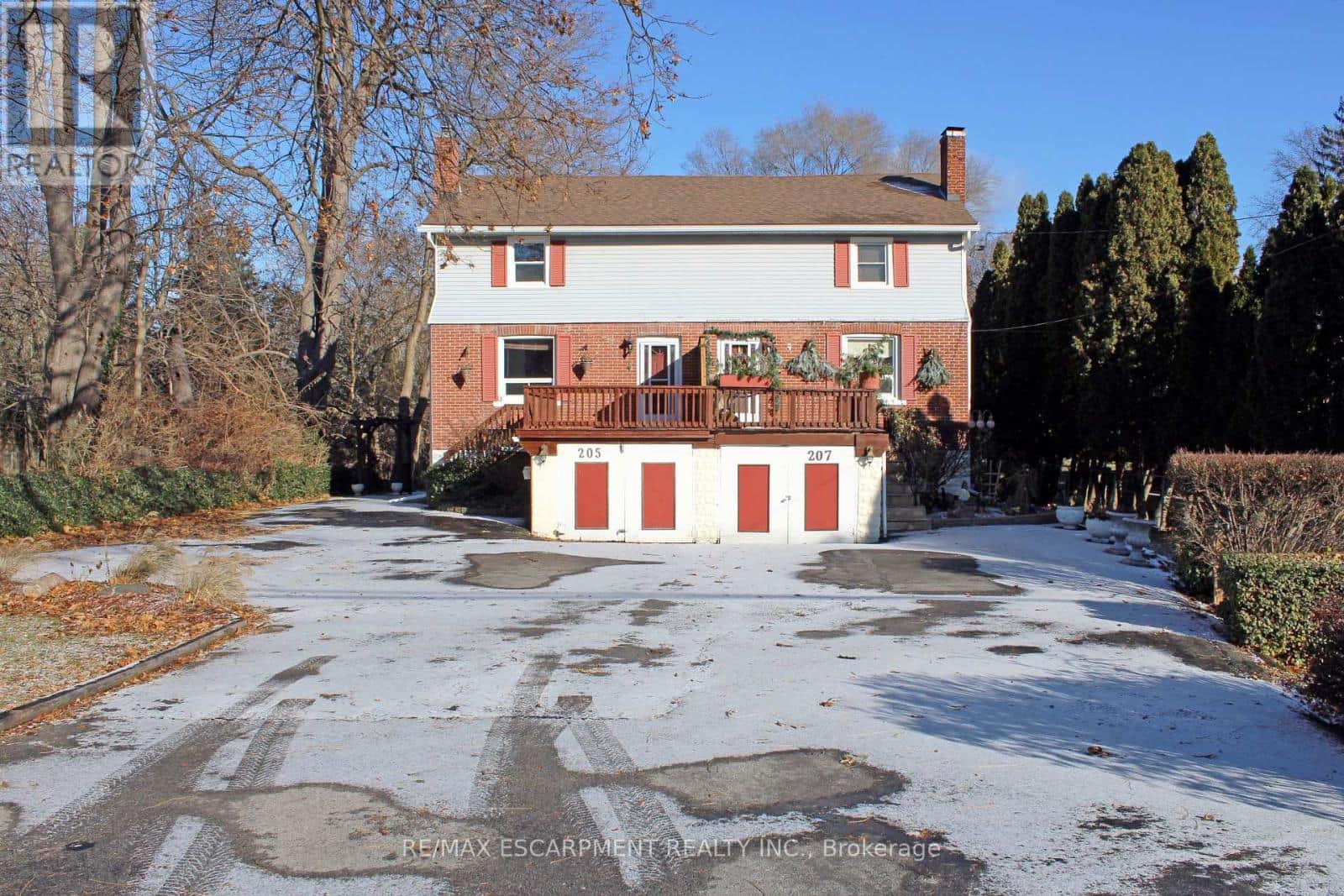 205 MAIN STREET E - Photo 2 of 24, Grimsby (Grimsby East), Ontario