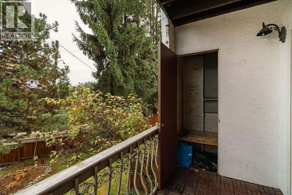 Port Moody — Port Moody - Photo 2 of 40